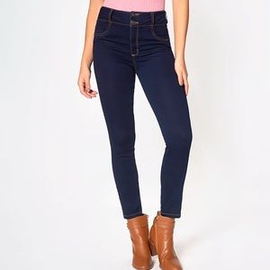 STUDIO F dark wash double button skinny stretch jeans Colombian size 6